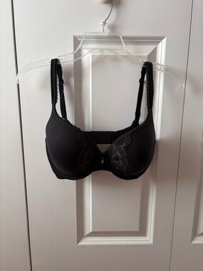 Victoria's Secret Body by Victoria Perfect Shape Black Bra Women's Size 32DDD